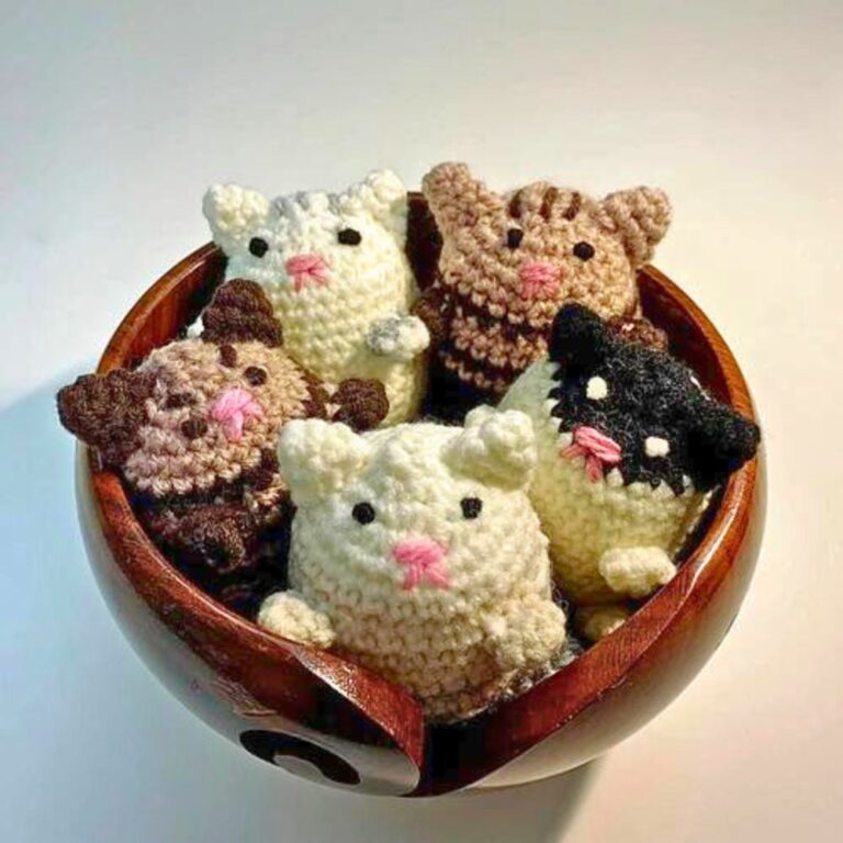 6 Crochet Fat Cat Amigurumi Patterns