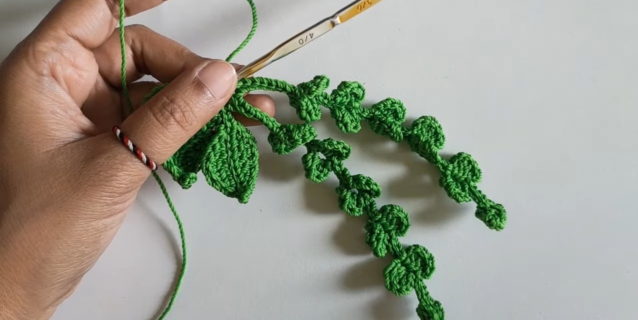 Cute Crochet Flower Keychain | Perfect for Bags & Keys