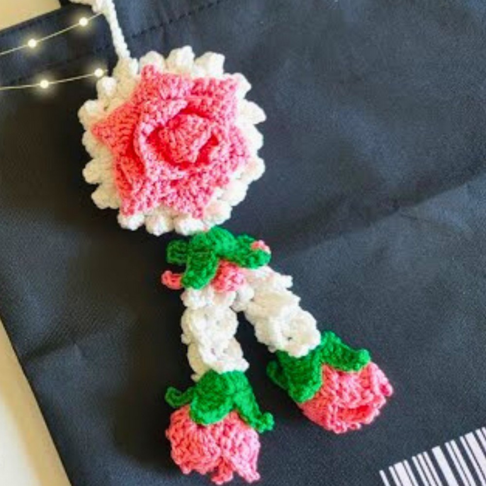 Handmade Crochet Flower Keychain – Eco-Friendly & Renewable Gift